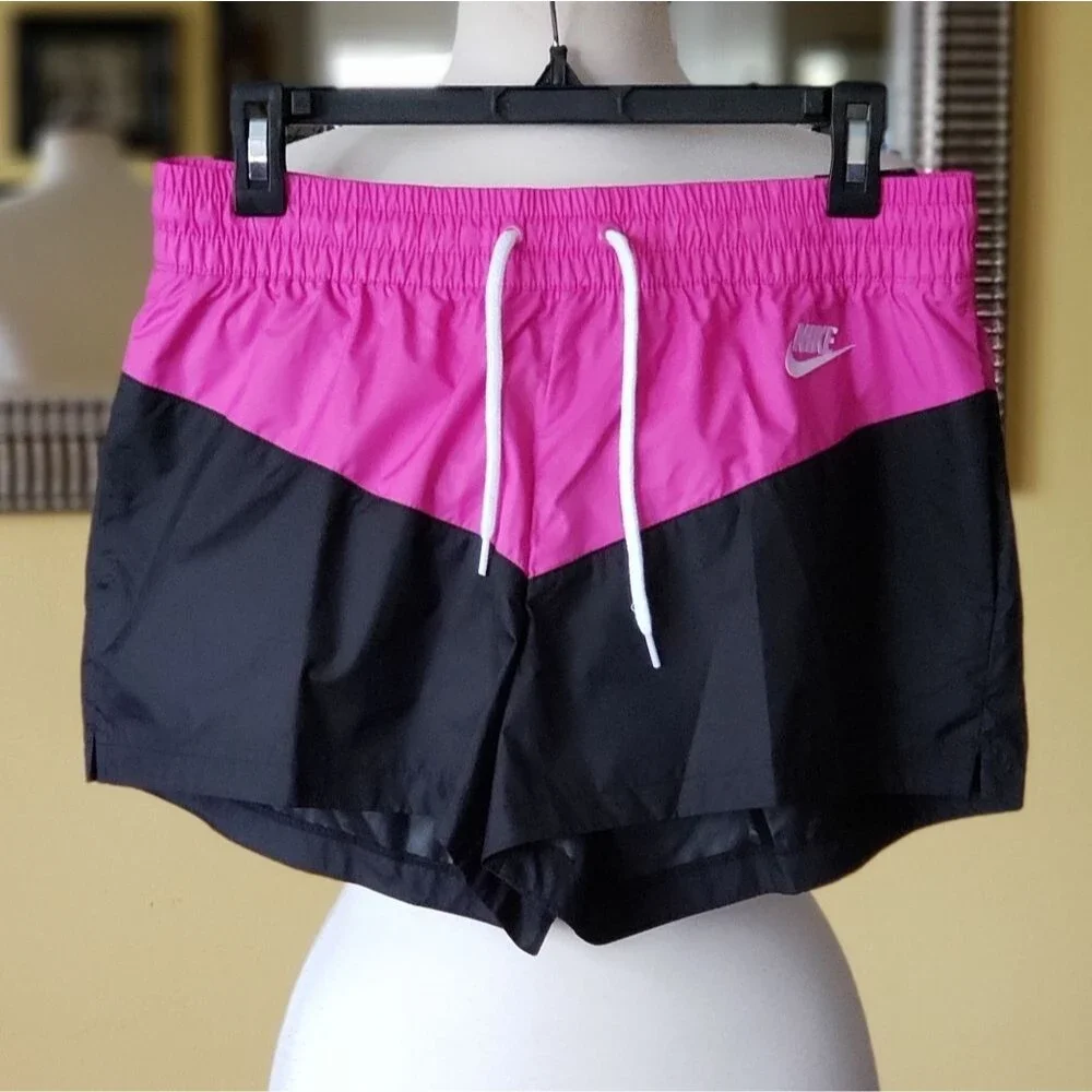 Nike Women's Heritage Sports Shorts Colorblock Black Pink Medium Soccer